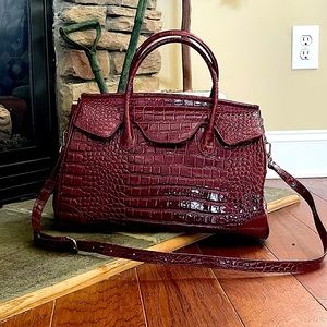 AUTHENTIC💯 MUSKA MILANO Genuine leather. Gold tone hardware